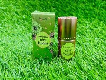 BENEFIT DANDELION AHY BEAM LIQUID HIGHLIGHTER APPLICATOR