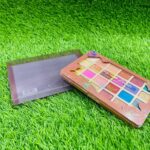 emelie-fallen-love-makeup-pallete_1.jpg